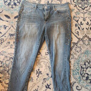 Seven7 jeans in like-new condition, size 18